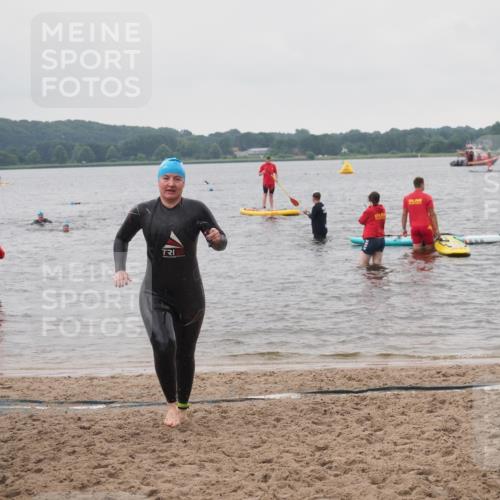 23.06.2024 - Viking Triathlon KatJ http://msf.ph/oto/6365143 23.06.2024 10:57:02 Schwimmen 418 meine-sportfotos.de