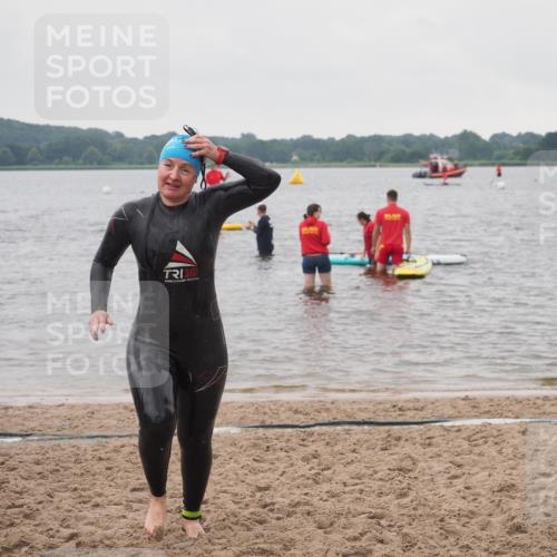 23.06.2024 - Viking Triathlon KatJ http://msf.ph/oto/6365165 23.06.2024 10:57:03 Schwimmen 418 meine-sportfotos.de
