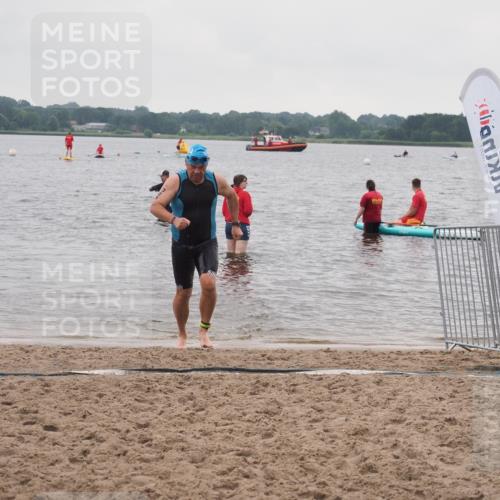 23.06.2024 - Viking Triathlon KatJ http://msf.ph/oto/6365436 23.06.2024 10:58:51 Schwimmen 329 meine-sportfotos.de