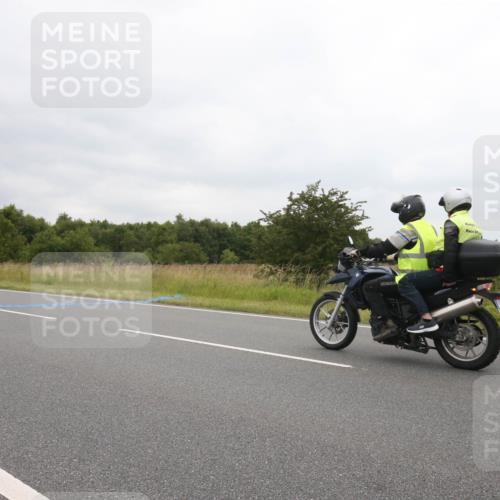 23.06.2024 - Viking Triathlon Michael Strokosch http://msf.ph/oto/6390662 23.06.2024 10:44:24 Radfahren 25, 662 meine-sportfotos.de