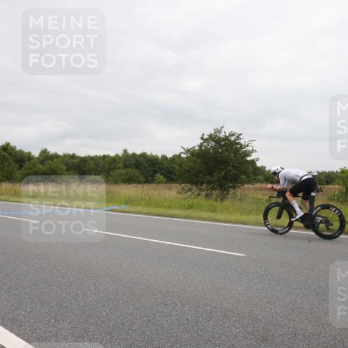 23.06.2024 - Viking Triathlon Michael Strokosch http://msf.ph/oto/6390740 23.06.2024 10:51:52 Radfahren 8, 354, 438, 661 meine-sportfotos.de