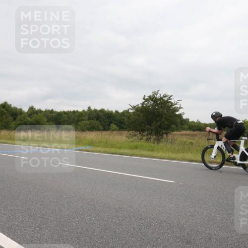 23.06.2024 - Viking Triathlon Michael Strokosch http://msf.ph/oto/6390751 23.06.2024 10:51:57 Radfahren 8, 178, 276, 354, 438, 483, 494, 498, 661 meine-sportfotos.de