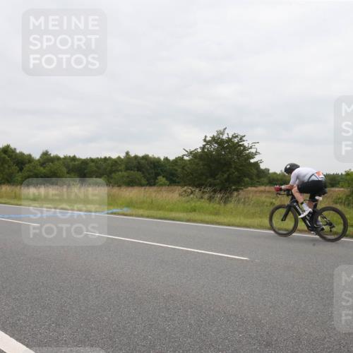 23.06.2024 - Viking Triathlon Michael Strokosch http://msf.ph/oto/6390793 23.06.2024 10:53:08 Radfahren 31, 640, 654, 659 meine-sportfotos.de