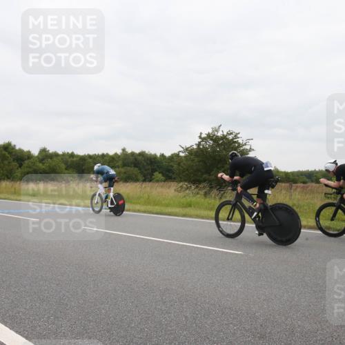 23.06.2024 - Viking Triathlon Michael Strokosch http://msf.ph/oto/6390835 23.06.2024 10:54:36 Radfahren 97, 231, 458, 477 meine-sportfotos.de