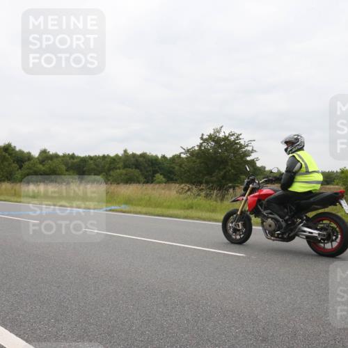 23.06.2024 - Viking Triathlon Michael Strokosch http://msf.ph/oto/6390856 23.06.2024 10:55:31 Radfahren 6, 16, 463, 619 meine-sportfotos.de