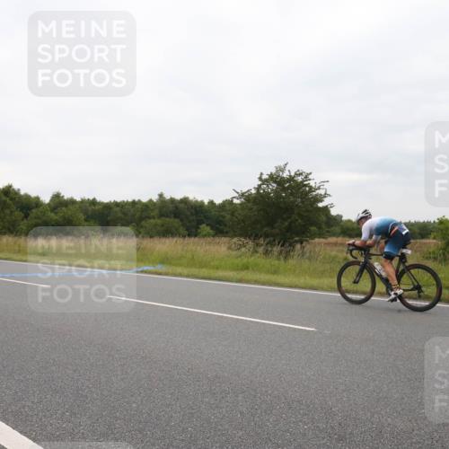 23.06.2024 - Viking Triathlon Michael Strokosch http://msf.ph/oto/6390959 23.06.2024 10:58:12 Radfahren 105, 111, 120, 186, 215 meine-sportfotos.de
