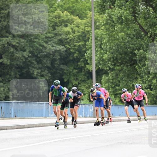 30.06.2024 - hella hamburg halbmarathon Dr. Thomas Lammeyer http://msf.ph/oto/6399776 30.06.2024 08:52:56 Kennedybrücke  meine-sportfotos.de