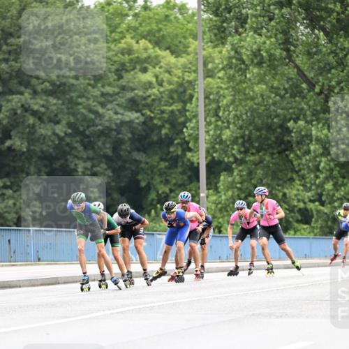 30.06.2024 - hella hamburg halbmarathon Dr. Thomas Lammeyer http://msf.ph/oto/6399797 30.06.2024 08:52:56 Kennedybrücke  meine-sportfotos.de
