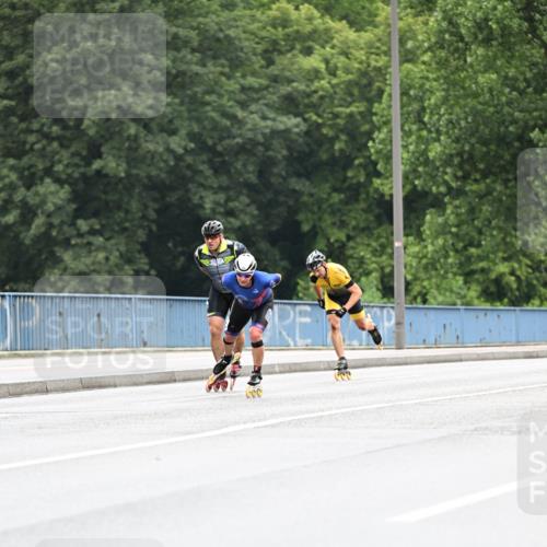 30.06.2024 - hella hamburg halbmarathon Dr. Thomas Lammeyer http://msf.ph/oto/6399898 30.06.2024 08:52:59 Kennedybrücke  meine-sportfotos.de