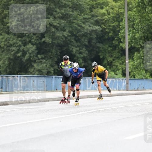 30.06.2024 - hella hamburg halbmarathon Dr. Thomas Lammeyer http://msf.ph/oto/6399909 30.06.2024 08:52:59 Kennedybrücke  meine-sportfotos.de