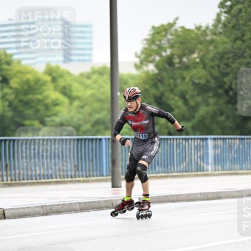 30.06.2024 - hella hamburg halbmarathon Dr. Thomas Lammeyer http://msf.ph/oto/6400139 30.06.2024 08:53:04 Kennedybrücke 0112 meine-sportfotos.de
