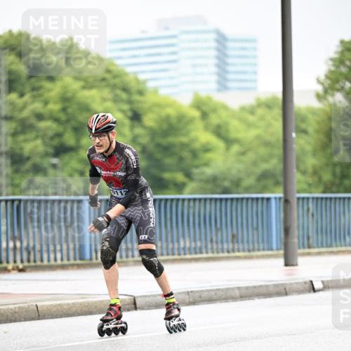 30.06.2024 - hella hamburg halbmarathon Dr. Thomas Lammeyer http://msf.ph/oto/6400166 30.06.2024 08:53:04 Kennedybrücke 011 meine-sportfotos.de