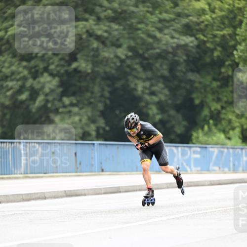 30.06.2024 - hella hamburg halbmarathon Dr. Thomas Lammeyer http://msf.ph/oto/6400184 30.06.2024 08:53:07 Kennedybrücke  meine-sportfotos.de