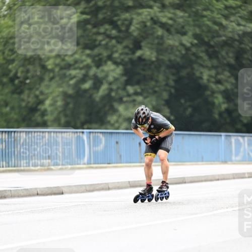 30.06.2024 - hella hamburg halbmarathon Dr. Thomas Lammeyer http://msf.ph/oto/6400201 30.06.2024 08:53:08 Kennedybrücke  meine-sportfotos.de