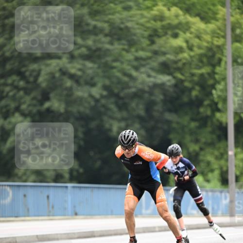 30.06.2024 - hella hamburg halbmarathon Dr. Thomas Lammeyer http://msf.ph/oto/6400380 30.06.2024 08:53:30 Kennedybrücke  meine-sportfotos.de