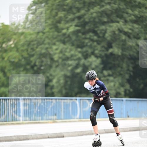 30.06.2024 - hella hamburg halbmarathon Dr. Thomas Lammeyer http://msf.ph/oto/6400411 30.06.2024 08:53:31 Kennedybrücke  meine-sportfotos.de