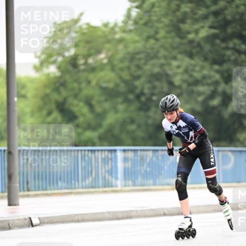 30.06.2024 - hella hamburg halbmarathon Dr. Thomas Lammeyer http://msf.ph/oto/6400429 30.06.2024 08:53:31 Kennedybrücke  meine-sportfotos.de