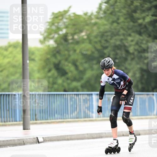 30.06.2024 - hella hamburg halbmarathon Dr. Thomas Lammeyer http://msf.ph/oto/6400438 30.06.2024 08:53:31 Kennedybrücke  meine-sportfotos.de