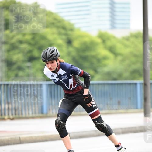 30.06.2024 - hella hamburg halbmarathon Dr. Thomas Lammeyer http://msf.ph/oto/6400509 30.06.2024 08:53:32 Kennedybrücke  meine-sportfotos.de