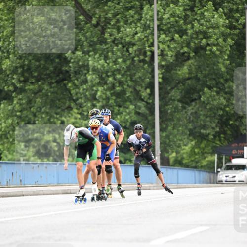 30.06.2024 - hella hamburg halbmarathon Dr. Thomas Lammeyer http://msf.ph/oto/6400696 30.06.2024 08:53:49 Kennedybrücke  meine-sportfotos.de