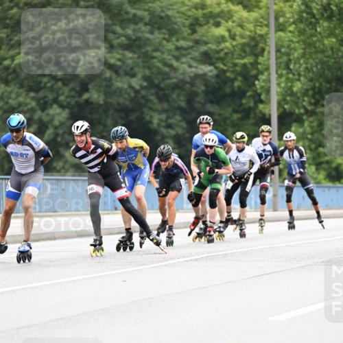 30.06.2024 - hella hamburg halbmarathon Dr. Thomas Lammeyer http://msf.ph/oto/6401091 30.06.2024 08:54:12 Kennedybrücke 56 meine-sportfotos.de