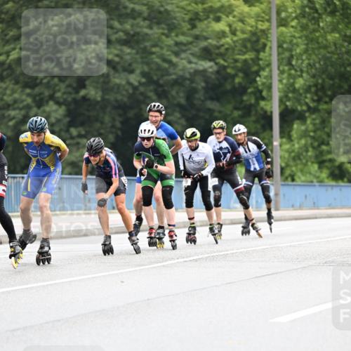 30.06.2024 - hella hamburg halbmarathon Dr. Thomas Lammeyer http://msf.ph/oto/6401119 30.06.2024 08:54:13 Kennedybrücke 30 meine-sportfotos.de