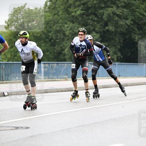 30.06.2024 - hella hamburg halbmarathon Dr. Thomas Lammeyer http://msf.ph/oto/6401187 30.06.2024 08:54:14 Kennedybrücke  meine-sportfotos.de