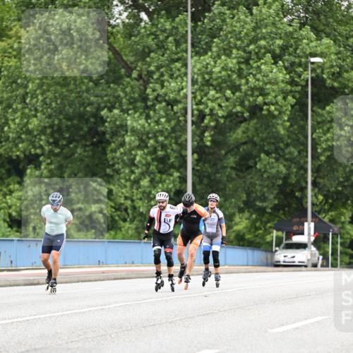 30.06.2024 - hella hamburg halbmarathon Dr. Thomas Lammeyer http://msf.ph/oto/6401232 30.06.2024 08:55:42 Kennedybrücke  meine-sportfotos.de