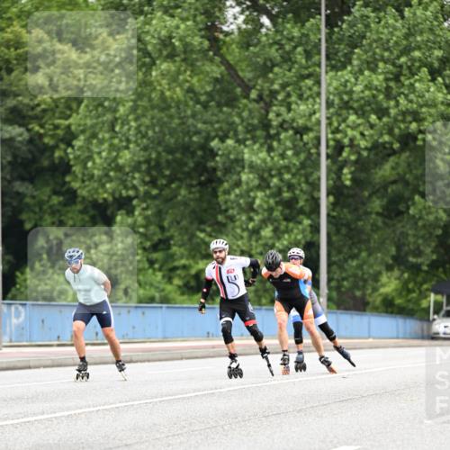 30.06.2024 - hella hamburg halbmarathon Dr. Thomas Lammeyer http://msf.ph/oto/6401262 30.06.2024 08:55:42 Kennedybrücke  meine-sportfotos.de