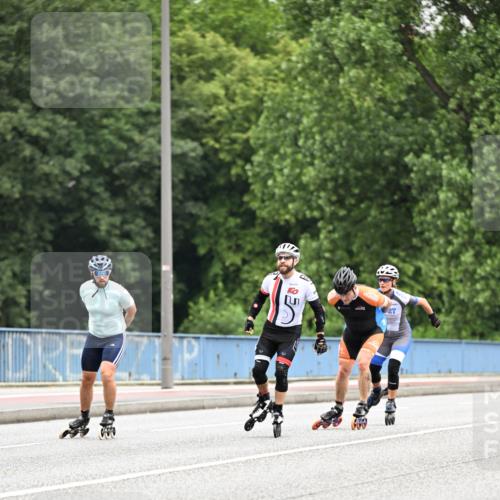 30.06.2024 - hella hamburg halbmarathon Dr. Thomas Lammeyer http://msf.ph/oto/6401309 30.06.2024 08:55:43 Kennedybrücke  meine-sportfotos.de