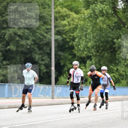 30.06.2024 - hella hamburg halbmarathon Dr. Thomas Lammeyer http://msf.ph/oto/6401319 30.06.2024 08:55:43 Kennedybrücke  meine-sportfotos.de