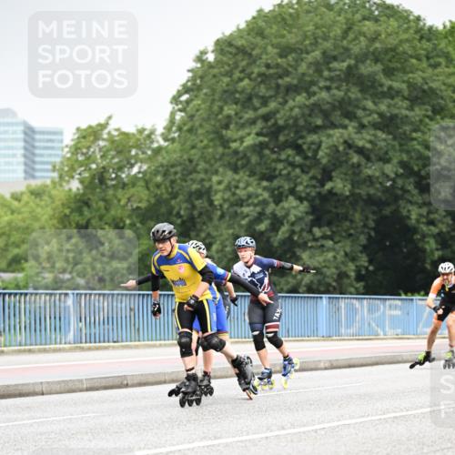 30.06.2024 - hella hamburg halbmarathon Dr. Thomas Lammeyer http://msf.ph/oto/6401539 30.06.2024 08:56:13 Kennedybrücke  meine-sportfotos.de