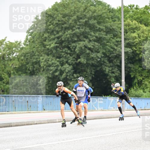 30.06.2024 - hella hamburg halbmarathon Dr. Thomas Lammeyer http://msf.ph/oto/6401547 30.06.2024 08:56:13 Kennedybrücke  meine-sportfotos.de