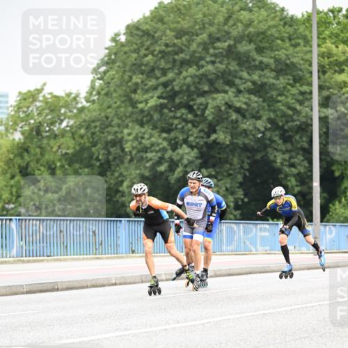 30.06.2024 - hella hamburg halbmarathon Dr. Thomas Lammeyer http://msf.ph/oto/6401558 30.06.2024 08:56:14 Kennedybrücke  meine-sportfotos.de
