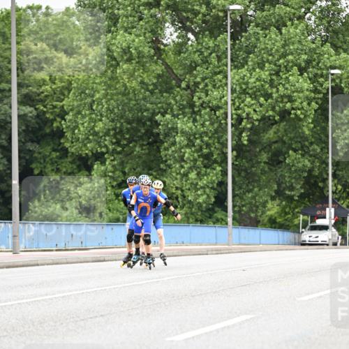 30.06.2024 - hella hamburg halbmarathon Dr. Thomas Lammeyer http://msf.ph/oto/6401643 30.06.2024 08:56:24 Kennedybrücke  meine-sportfotos.de