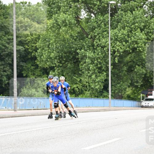 30.06.2024 - hella hamburg halbmarathon Dr. Thomas Lammeyer http://msf.ph/oto/6401674 30.06.2024 08:56:25 Kennedybrücke  meine-sportfotos.de