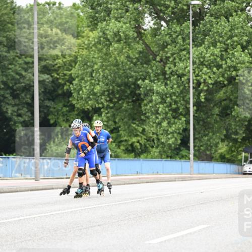 30.06.2024 - hella hamburg halbmarathon Dr. Thomas Lammeyer http://msf.ph/oto/6401697 30.06.2024 08:56:25 Kennedybrücke  meine-sportfotos.de