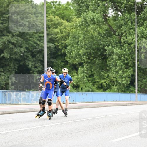 30.06.2024 - hella hamburg halbmarathon Dr. Thomas Lammeyer http://msf.ph/oto/6401737 30.06.2024 08:56:26 Kennedybrücke  meine-sportfotos.de