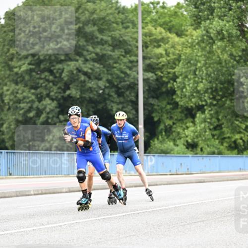 30.06.2024 - hella hamburg halbmarathon Dr. Thomas Lammeyer http://msf.ph/oto/6401778 30.06.2024 08:56:26 Kennedybrücke  meine-sportfotos.de