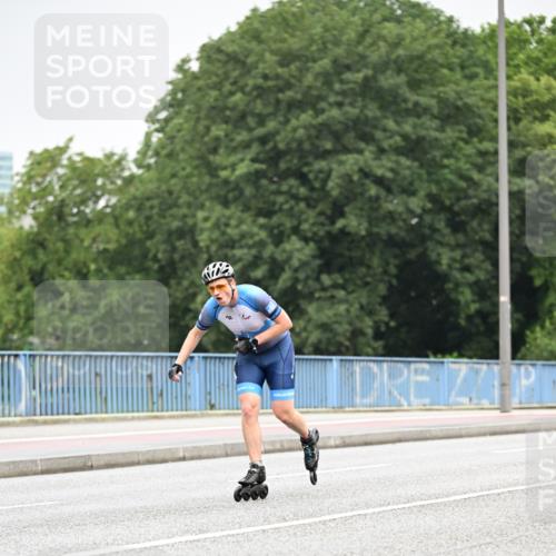 30.06.2024 - hella hamburg halbmarathon Dr. Thomas Lammeyer http://msf.ph/oto/6401917 30.06.2024 08:56:34 Kennedybrücke  meine-sportfotos.de