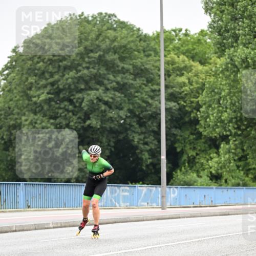 30.06.2024 - hella hamburg halbmarathon Dr. Thomas Lammeyer http://msf.ph/oto/6401978 30.06.2024 08:56:40 Kennedybrücke  meine-sportfotos.de