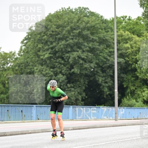 30.06.2024 - hella hamburg halbmarathon Dr. Thomas Lammeyer http://msf.ph/oto/6401984 30.06.2024 08:56:41 Kennedybrücke  meine-sportfotos.de