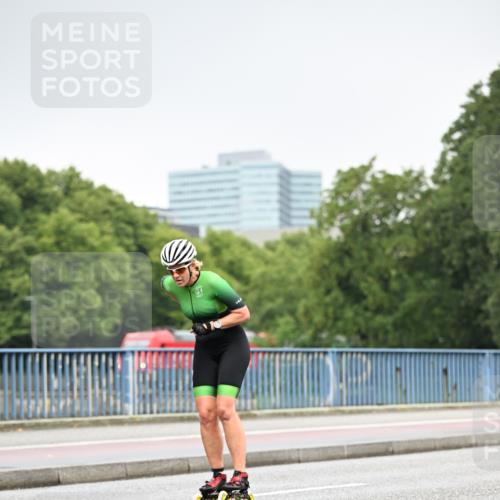 30.06.2024 - hella hamburg halbmarathon Dr. Thomas Lammeyer http://msf.ph/oto/6402010 30.06.2024 08:56:41 Kennedybrücke  meine-sportfotos.de
