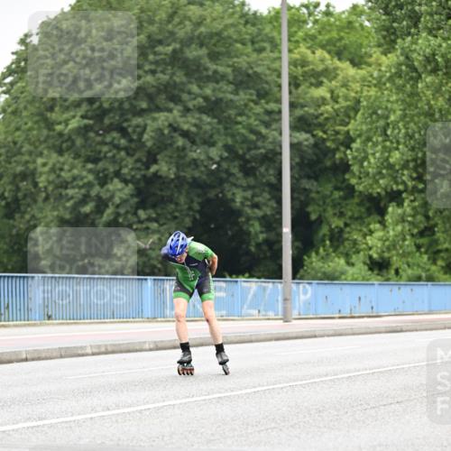 30.06.2024 - hella hamburg halbmarathon Dr. Thomas Lammeyer http://msf.ph/oto/6402041 30.06.2024 08:56:55 Kennedybrücke  meine-sportfotos.de