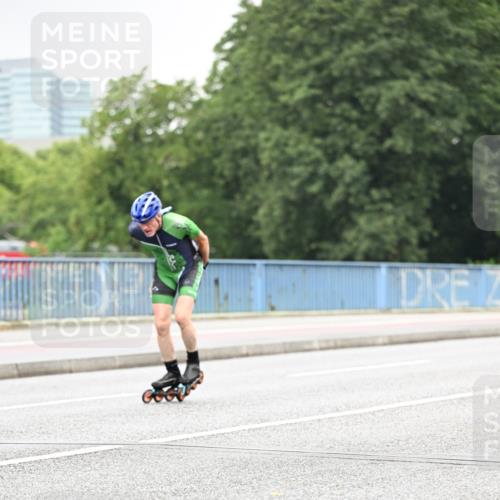 30.06.2024 - hella hamburg halbmarathon Dr. Thomas Lammeyer http://msf.ph/oto/6402087 30.06.2024 08:56:55 Kennedybrücke  meine-sportfotos.de