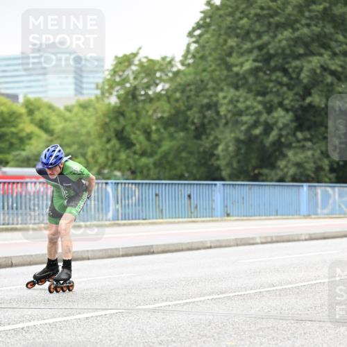 30.06.2024 - hella hamburg halbmarathon Dr. Thomas Lammeyer http://msf.ph/oto/6402107 30.06.2024 08:56:56 Kennedybrücke  meine-sportfotos.de