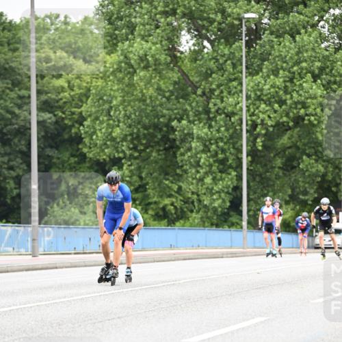 30.06.2024 - hella hamburg halbmarathon Dr. Thomas Lammeyer http://msf.ph/oto/6402125 30.06.2024 08:56:59 Kennedybrücke  meine-sportfotos.de
