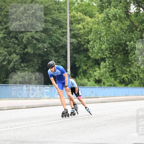 30.06.2024 - hella hamburg halbmarathon Dr. Thomas Lammeyer http://msf.ph/oto/6402173 30.06.2024 08:56:59 Kennedybrücke  meine-sportfotos.de