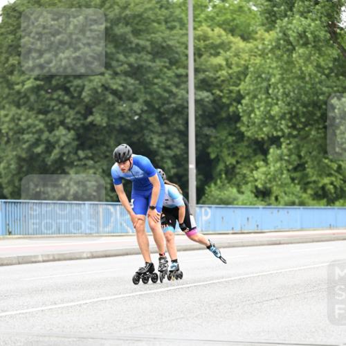 30.06.2024 - hella hamburg halbmarathon Dr. Thomas Lammeyer http://msf.ph/oto/6402181 30.06.2024 08:56:59 Kennedybrücke  meine-sportfotos.de