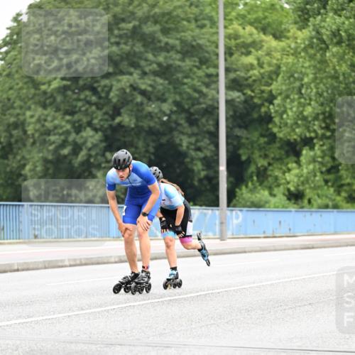 30.06.2024 - hella hamburg halbmarathon Dr. Thomas Lammeyer http://msf.ph/oto/6402189 30.06.2024 08:56:59 Kennedybrücke  meine-sportfotos.de